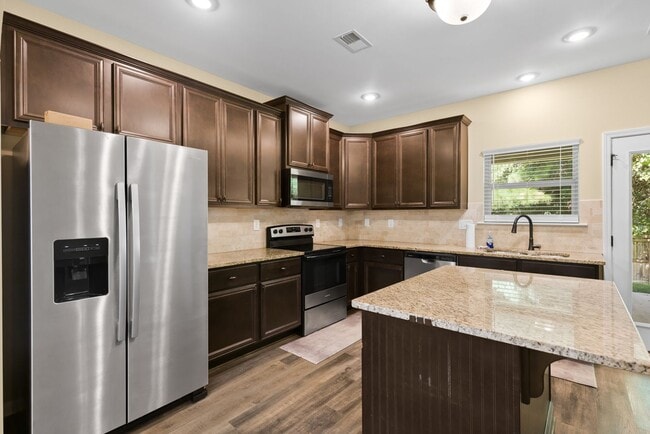 Building Photo - Spacious 5BR Home with Huge Fenced Backyard in The Reserve at Wyndham Gates!