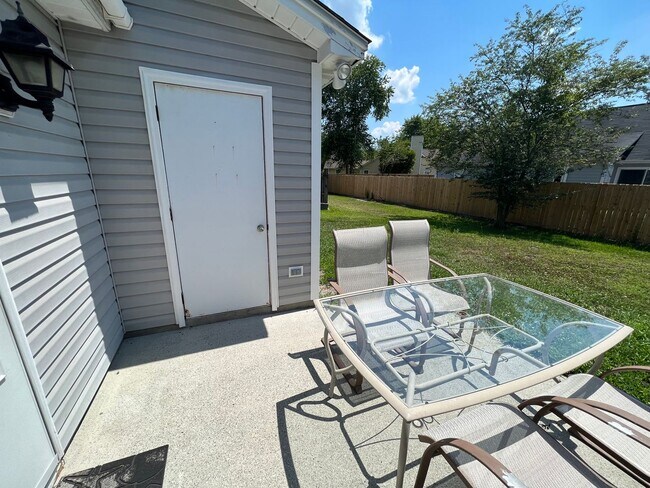 Building Photo - Charming 3 Bedroom, 2 Bath Home in Ogden!