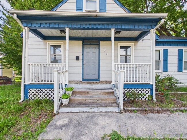 Building Photo - 124 Henrico St