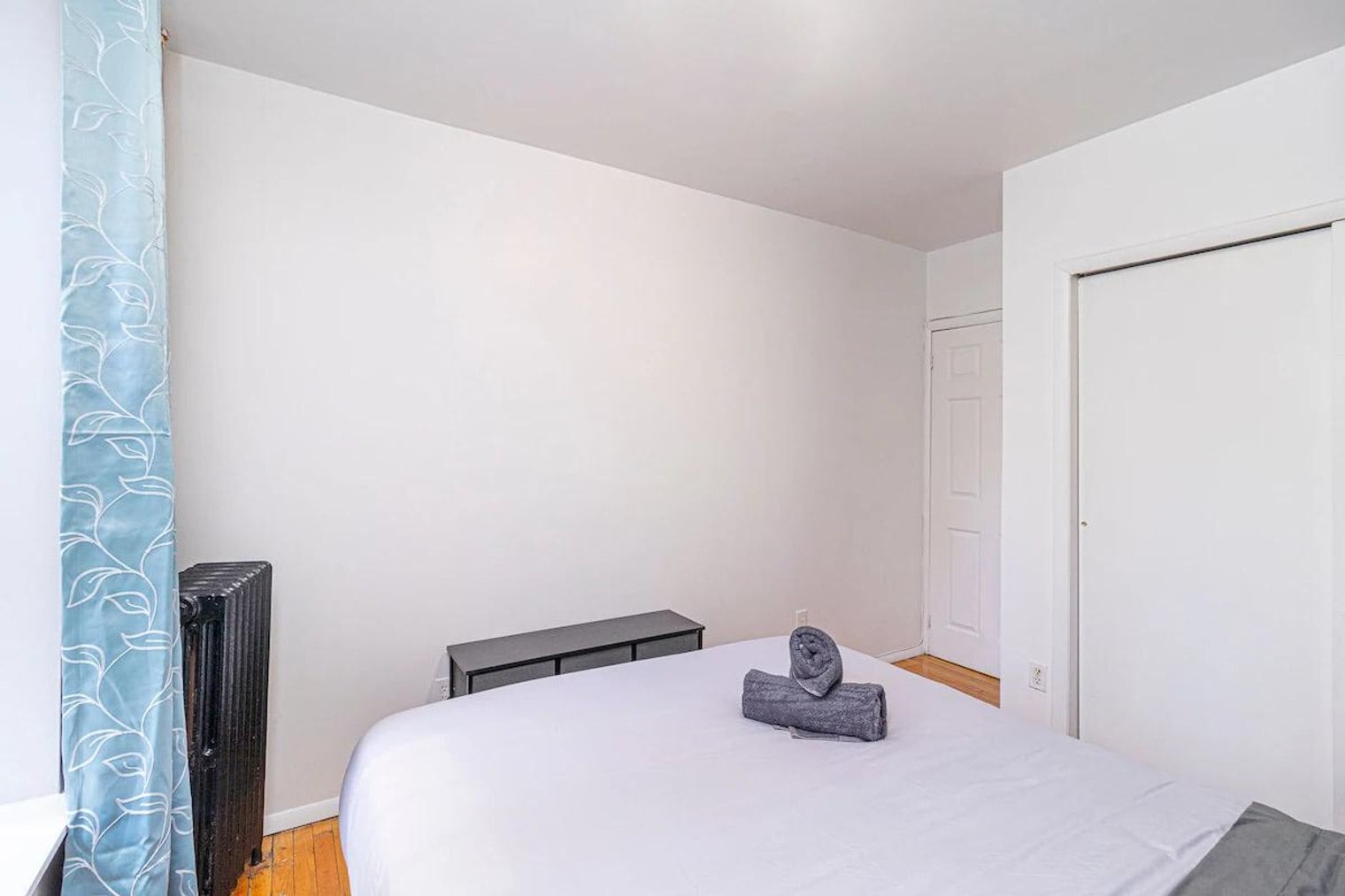 Building Photo - 1617 3rd Ave