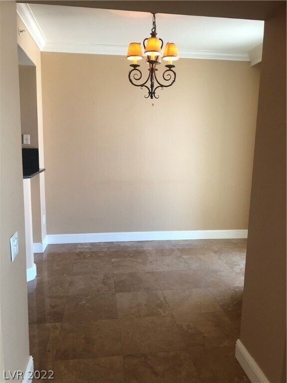 Building Photo - 2747 Paradise Rd