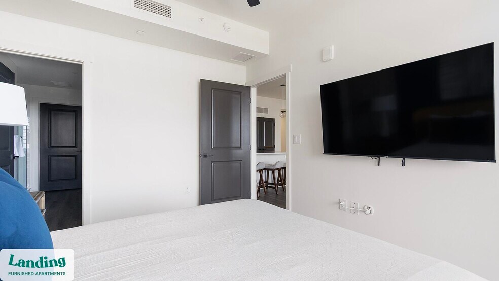 Building Photo - 221 Main St N