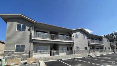 Building Photo - 1668 W Iron Springs Rd