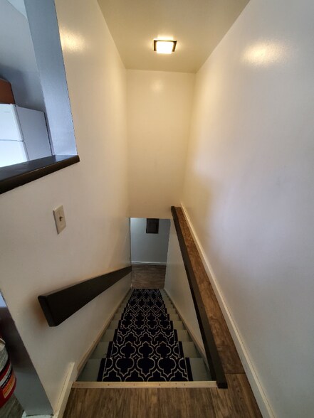 Building Photo - 70 Market St