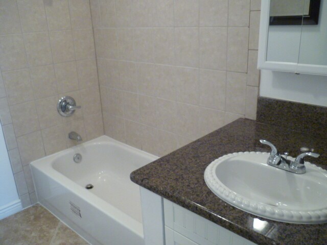 Building Photo - 18350 Hatteras St