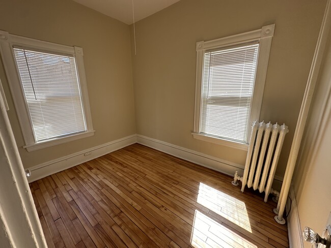 Building Photo - 2509 Aldrich Ave S