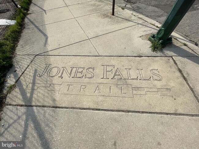 Building Photo - 1619 St Paul St