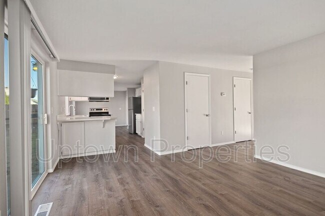 Building Photo - 978 SW 208th Pl