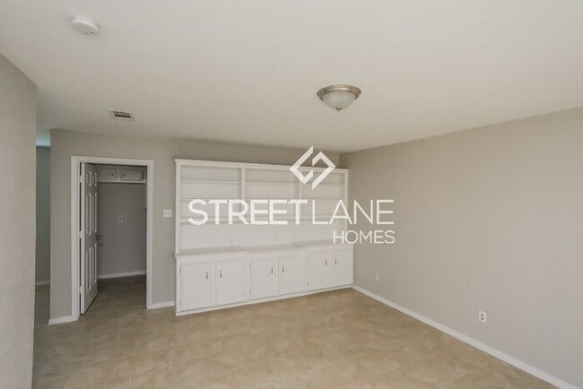 Building Photo - REDUCED!- Charming 3 bedroom in Garland!