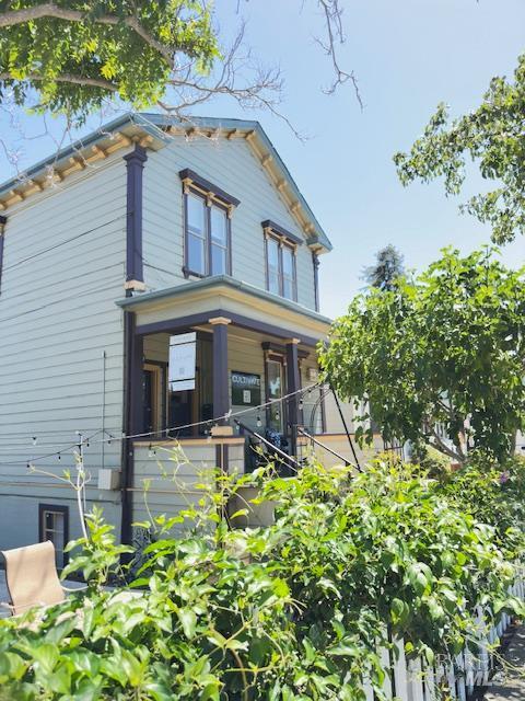 Building Photo - 1040 1st St