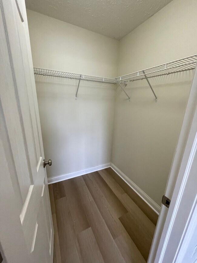 Building Photo - Three Bedroom Single Family Home - West La...