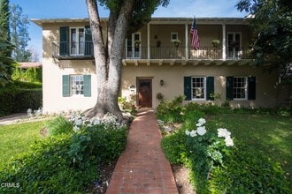 Building Photo - 584 Rosemont Ave