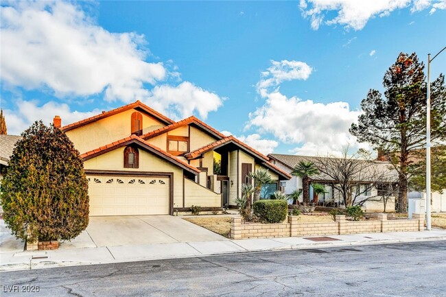 Building Photo - 4762 Torrence Dr