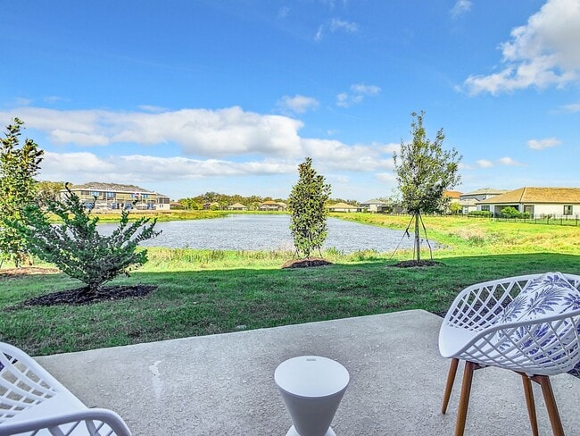 Building Photo - AVAILABLE NOW! 3/2.5 Townhome For Rent in Bellalago!