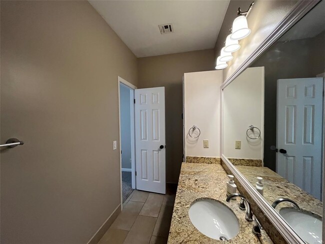 Building Photo - 3128 Hemon Rd