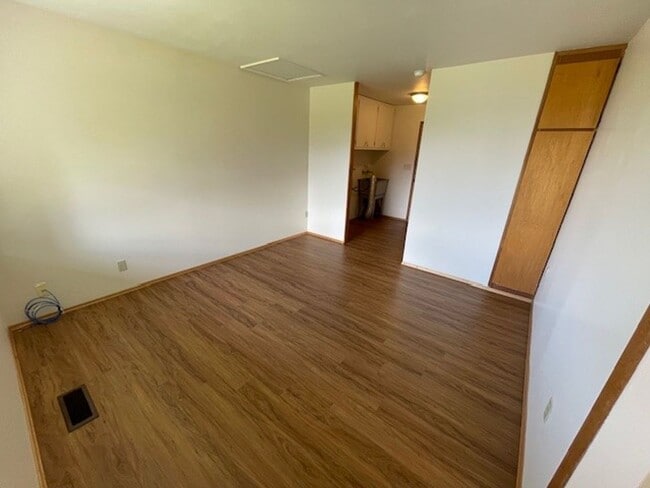 Building Photo - Edmonds View Home