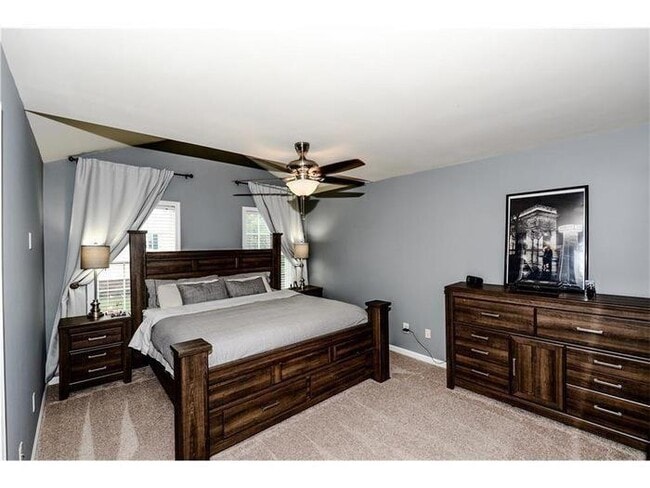 Building Photo - 2657 Cedar Dr