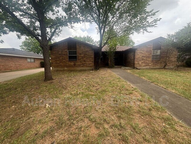 Primary Photo - 1510 Blackwell Dr