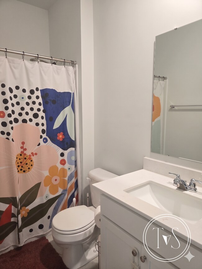 Building Photo - RATE DROP ALERT (was $3300/month)!