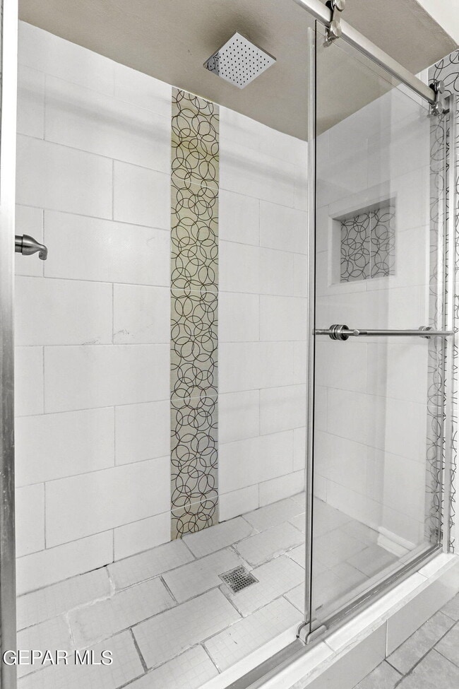 Building Photo - 5109 Memory Dr