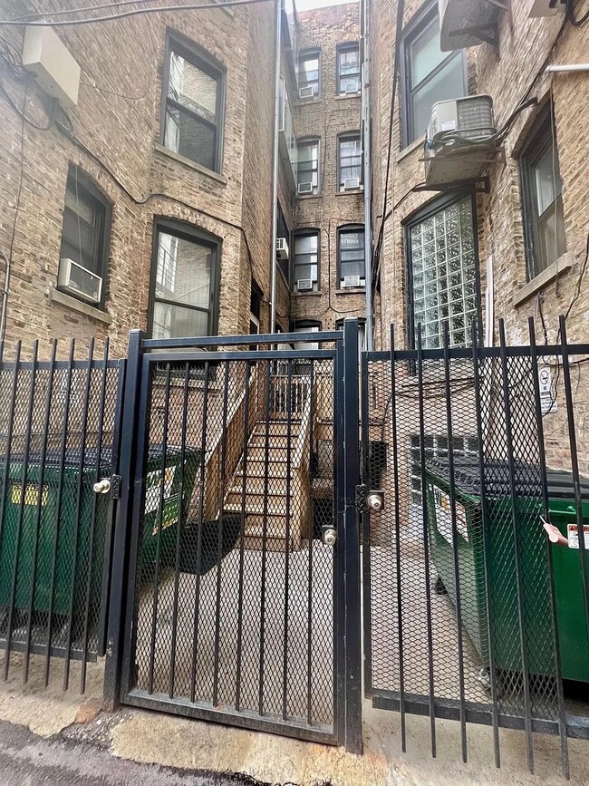 Primary Photo - 59 E Cedar St