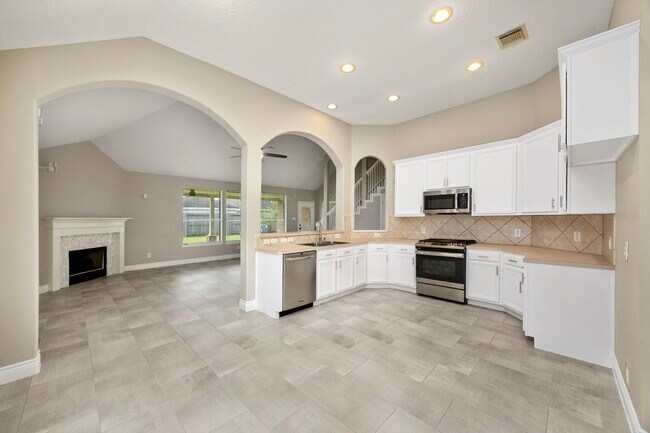 Building Photo - 12807 Sienna Trails Dr