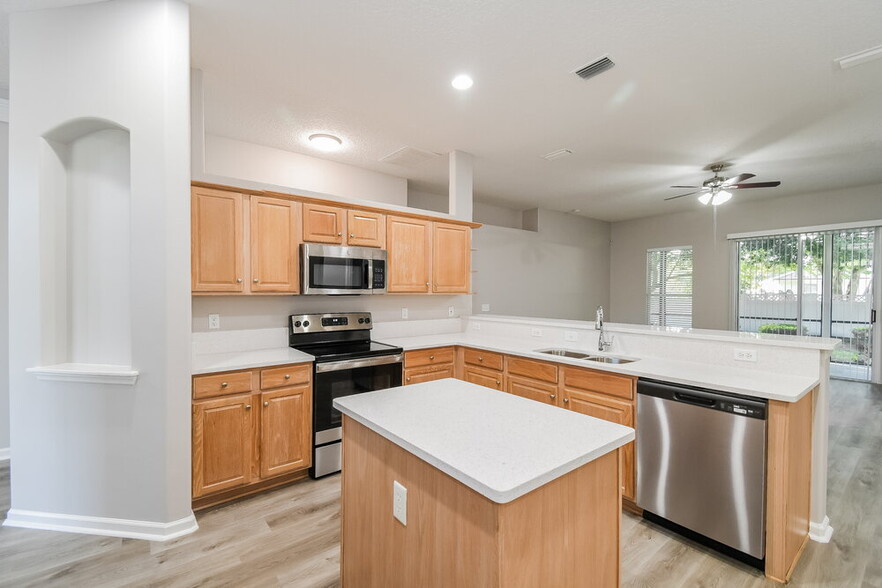 Building Photo - 96017 Waterway Ct