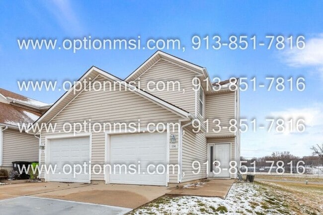 Primary Photo - 3-bedroom townhouse now available in Belton!