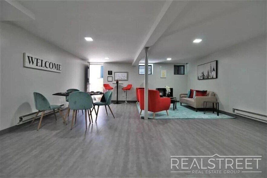 Building Photo - Brand New 1 Bed w Full Kitchen Amenities in Prime Crown Heights