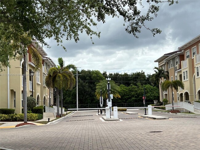Building Photo - 8900 NW 107th Ct