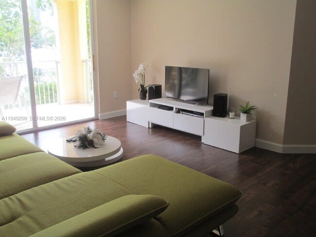 Building Photo - 19901 E Country Club Dr