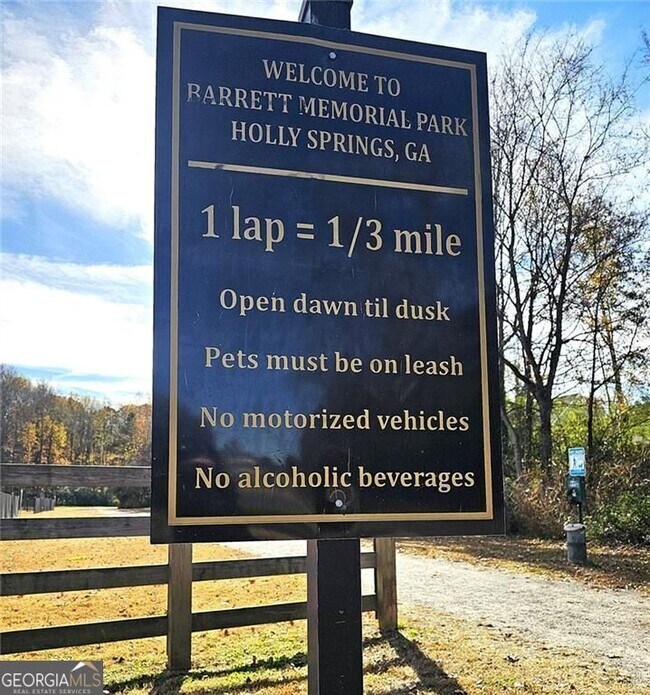 Building Photo - 303 Apache Dr