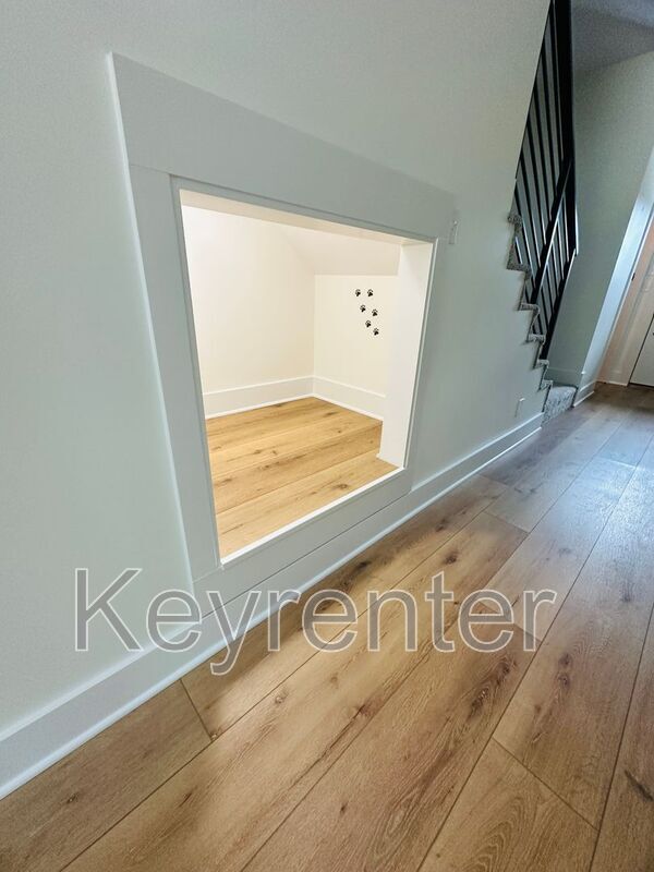 Building Photo - 1406 Lantana Ln NW