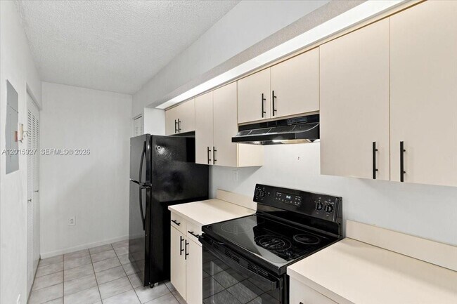 Building Photo - 8660 SW 212th St