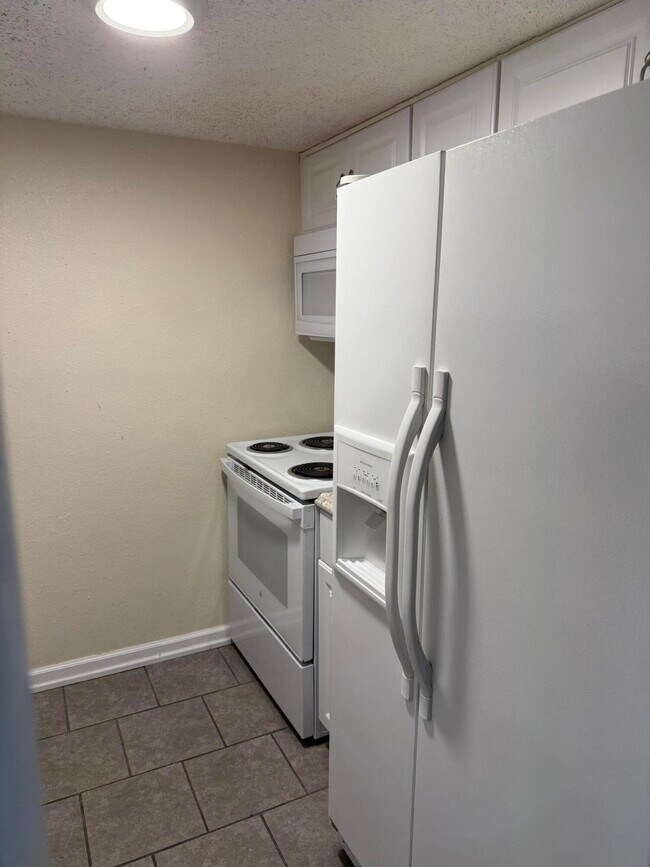 Building Photo - 201 E College Blvd