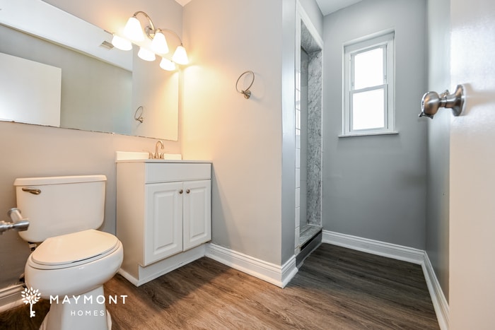 Building Photo - 2512 Grosvenor Dr