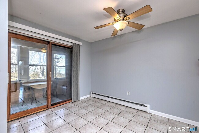 Building Photo - 1 Cora St