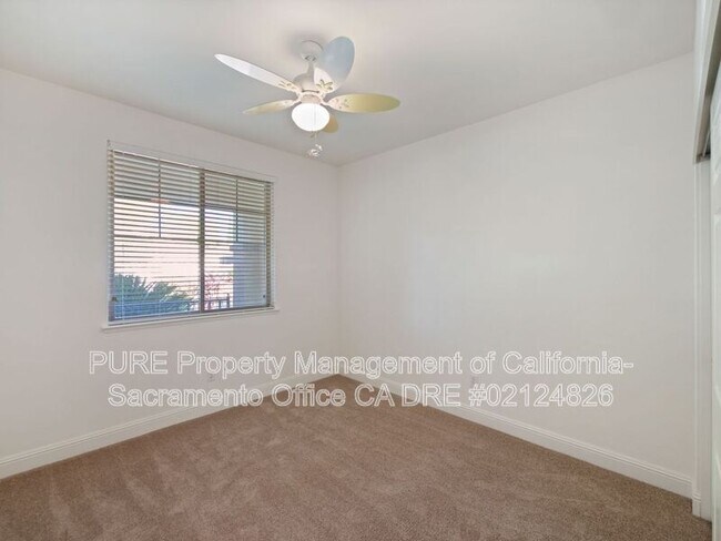 Building Photo - 1732 Bamboo St
