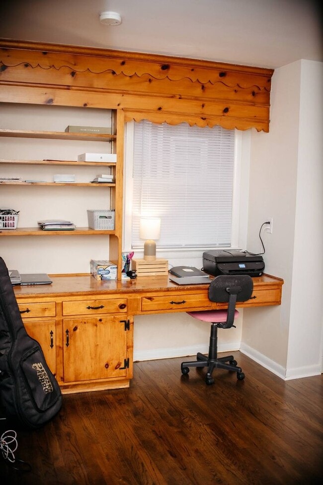 Building Photo - 130 N Grant St