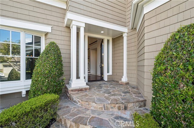 Building Photo - 15 Jupiter Hills Dr