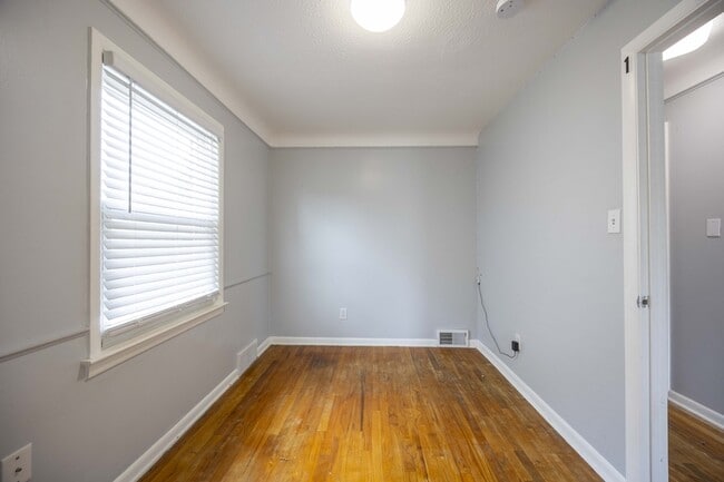 Building Photo - 2416 Warrensville Center Rd