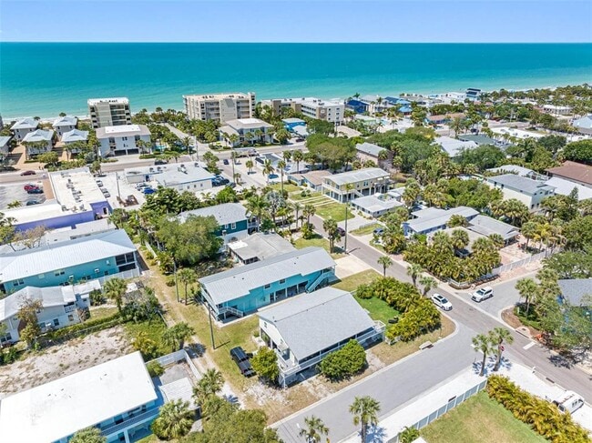 Building Photo - 115 15th Ave