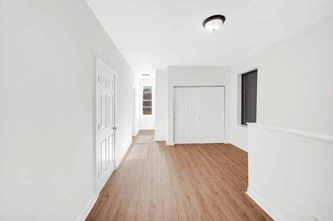 Building Photo - 1225 N Milwaukee Ave