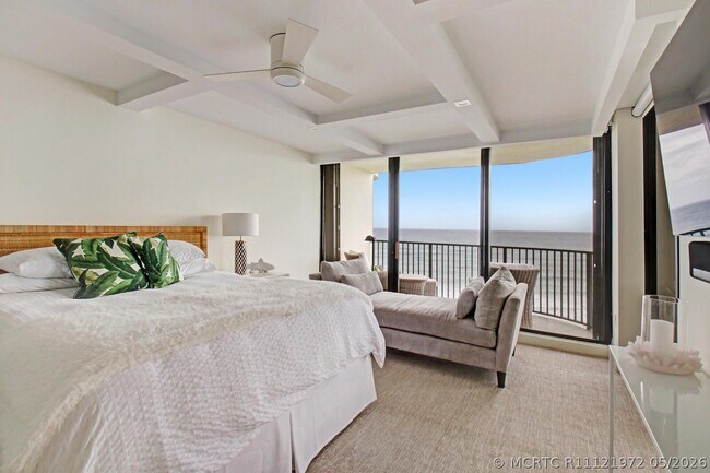 Building Photo - 400 S Beach Rd
