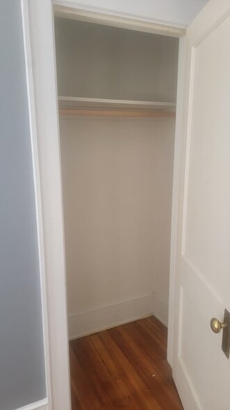 Building Photo - 148 W 6th St