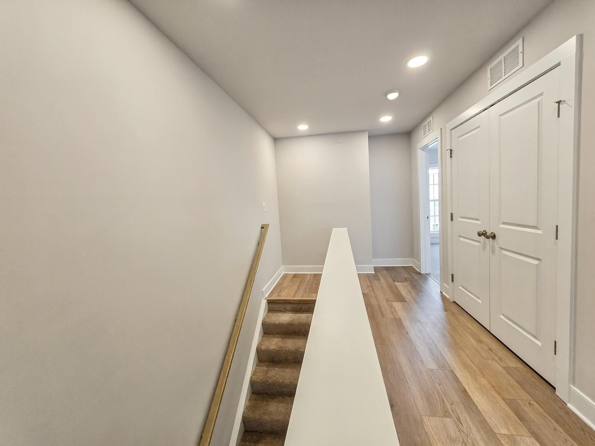 Building Photo - 305 Frederick Way