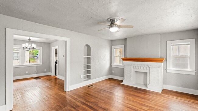 Building Photo - 318 NW 27th St
