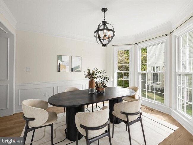 Building Photo - 8806 Admiral Dr