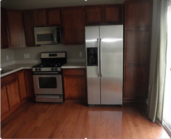 Building Photo - 44721 Ellery Ln
