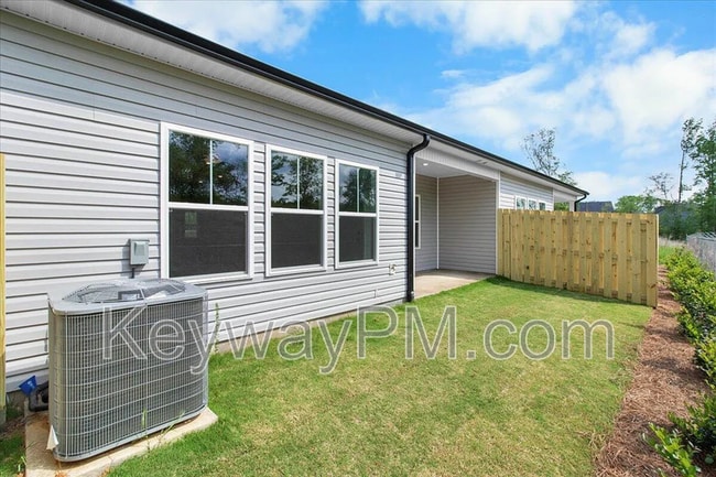 Building Photo - 1316 Newbern Dr